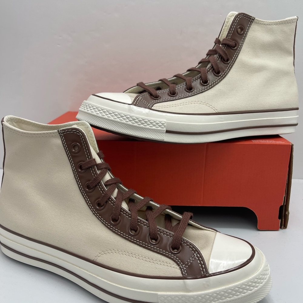 Converse Men’s A09450C
CHUCK 70 HI
NATURAL VORY/BEAR NAP/EGRET High-Top Sneakers - Picture 11 of 16